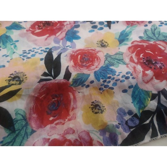 Infinity Scarf Womens Flowers Red Yellow About 33" x 10.5" - Picture 1 of 3